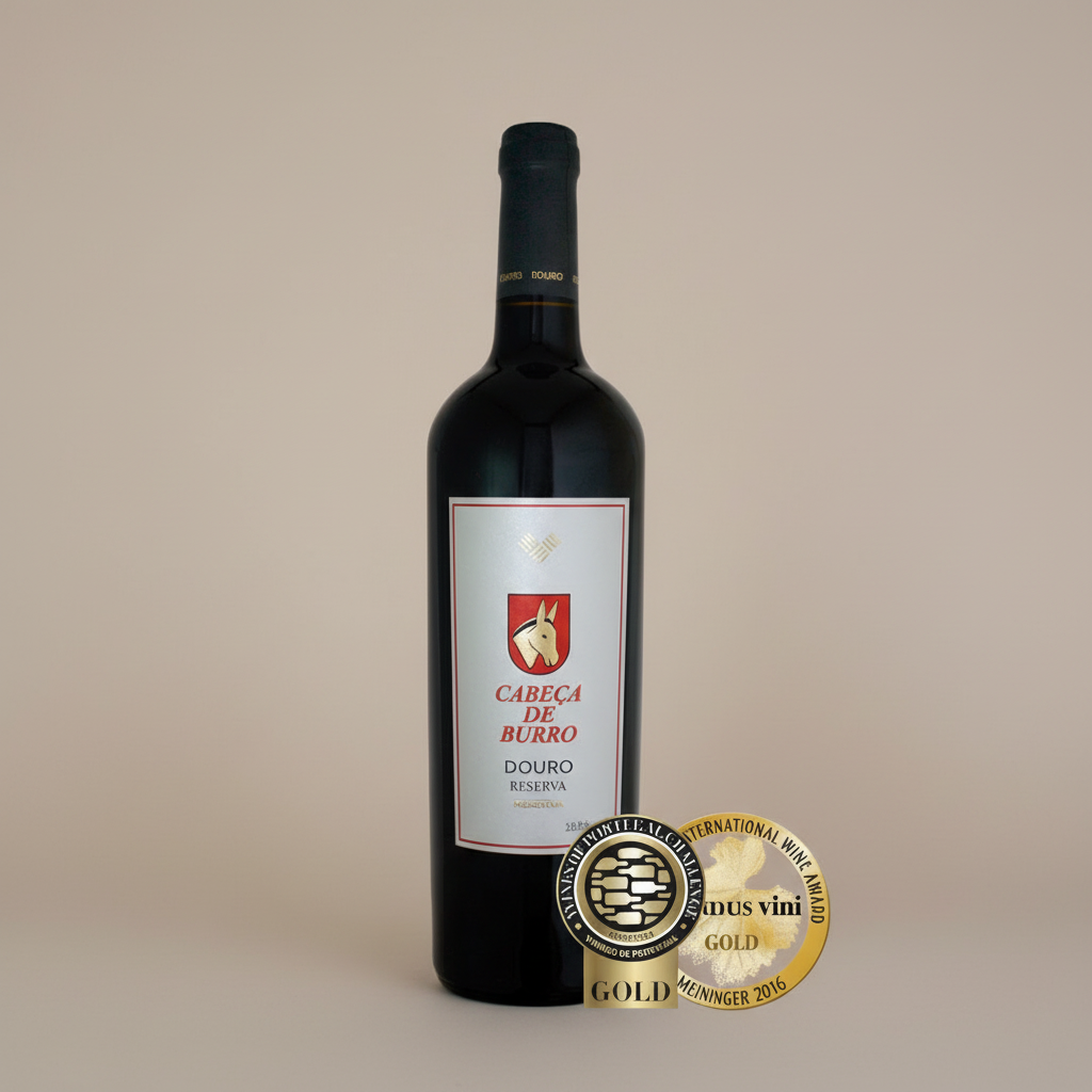 Cabeça de Burro Reserva DOC Douro Tinto 750ml - Neutraler Hintergrund