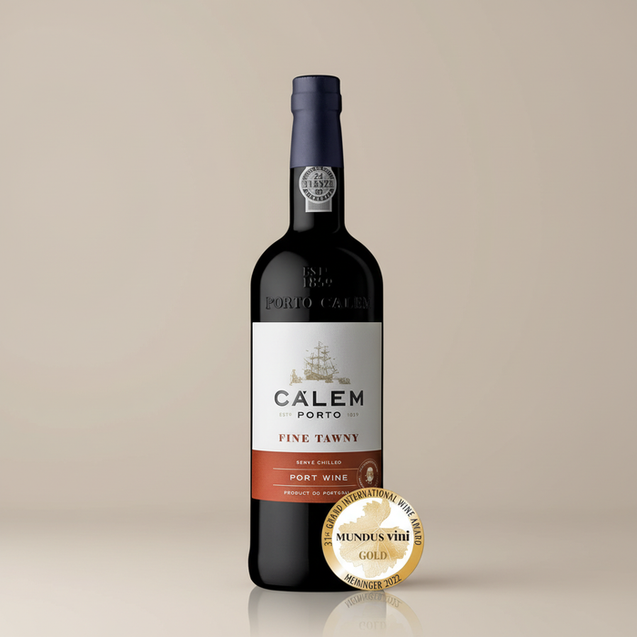 Calém Fine Tawny Vinho do Porto 750ml - Neutraler Hintergrund