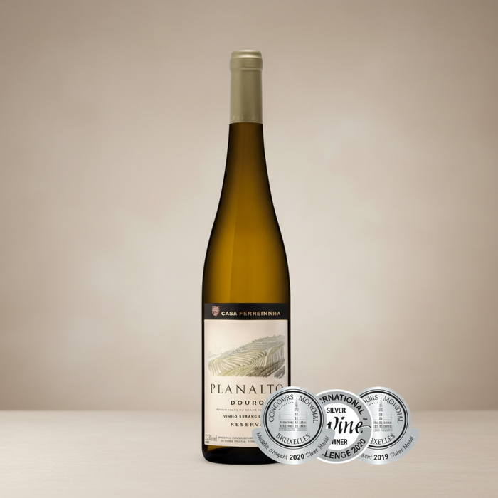 Planalto Reserva DOC Douro Branco 750ml - Neutraler Hintergrund